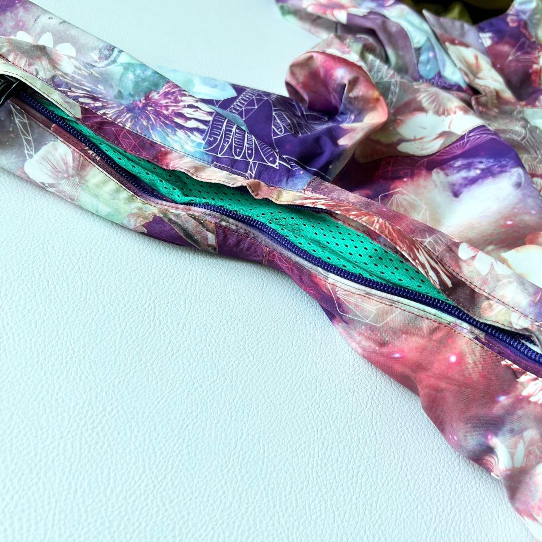 3236【美品】ボルコム　ジャケット ゴアテックス 総柄 花柄　S ピンク