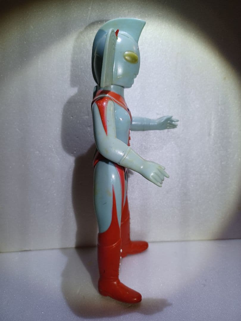 昭和購入物)ウルトラの母(身長約29cm)　ブルマァク　ソフビ