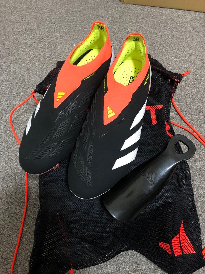 Adidas Predator サッカースパイク 24.5