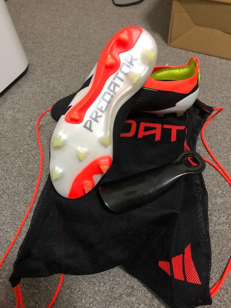 Adidas Predator サッカースパイク 24.5