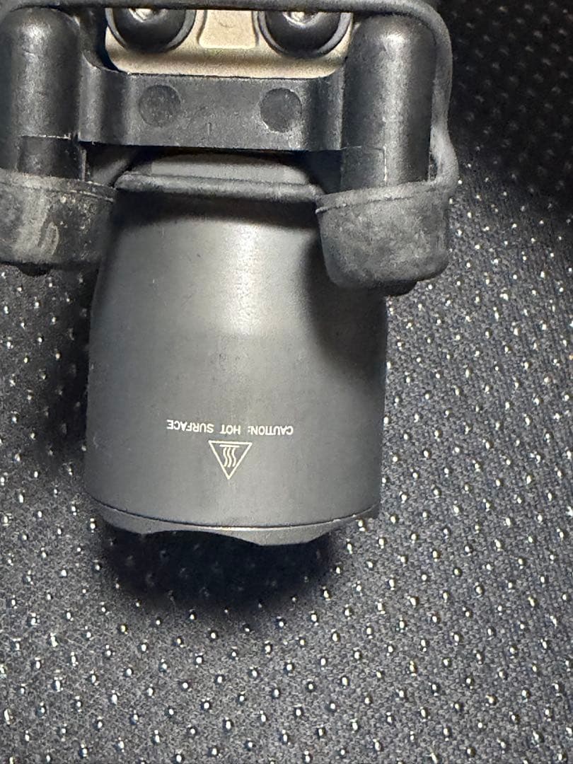 実物　surefire シュアファイア M910A