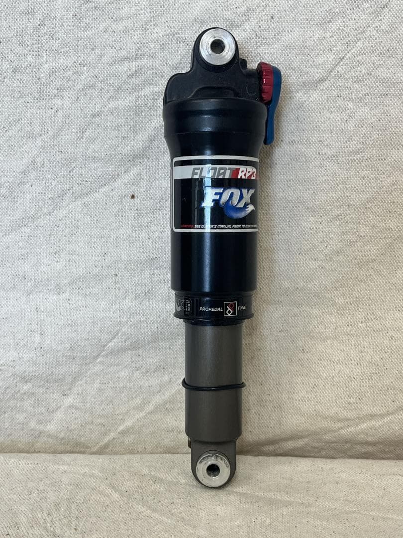 美品！【FOX】 FLOAT RP3 リヤサス 動作未確認