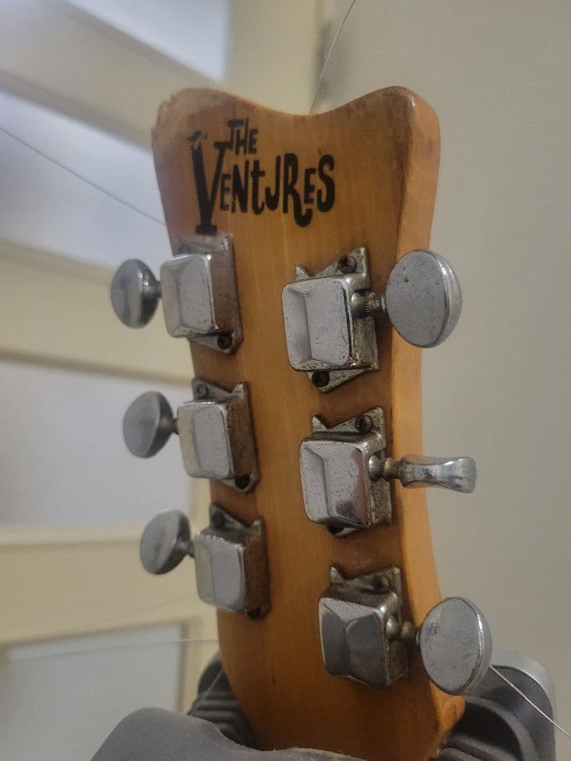 Morales モズライトタイプ エレキギター ブラック