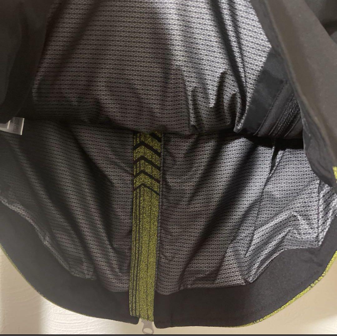 最終処分価格　デサント モバイルサーモ 中わたジャケット ￥53,900