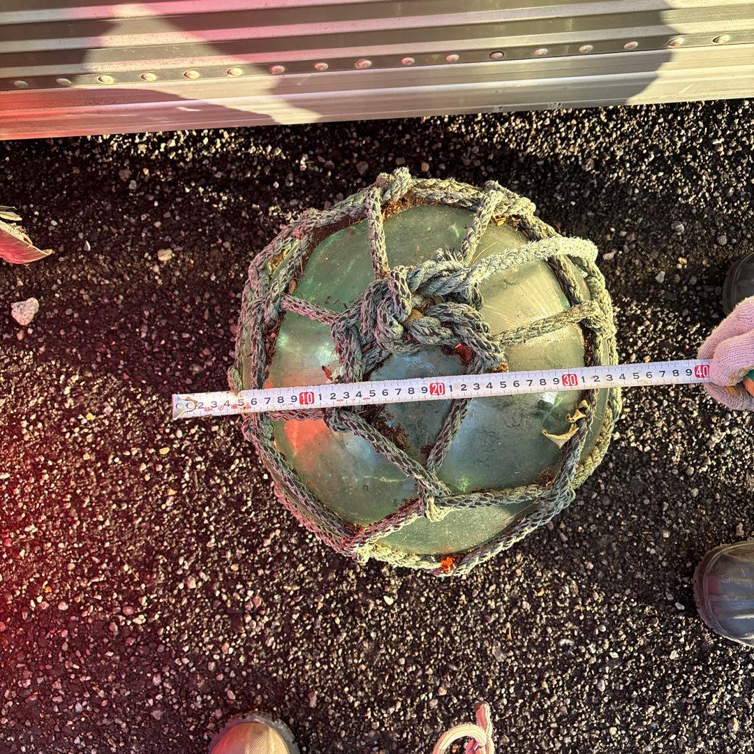 【ビンテージ】特大ガラスウキ玉 網付き