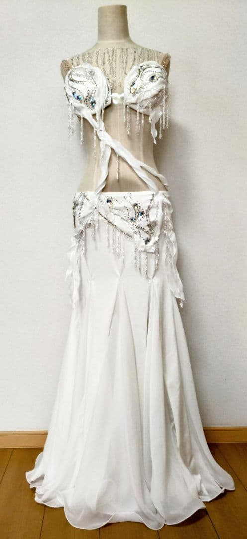 ベリーダンス衣装　ブラスカート一体型　ネックレス、アームセット