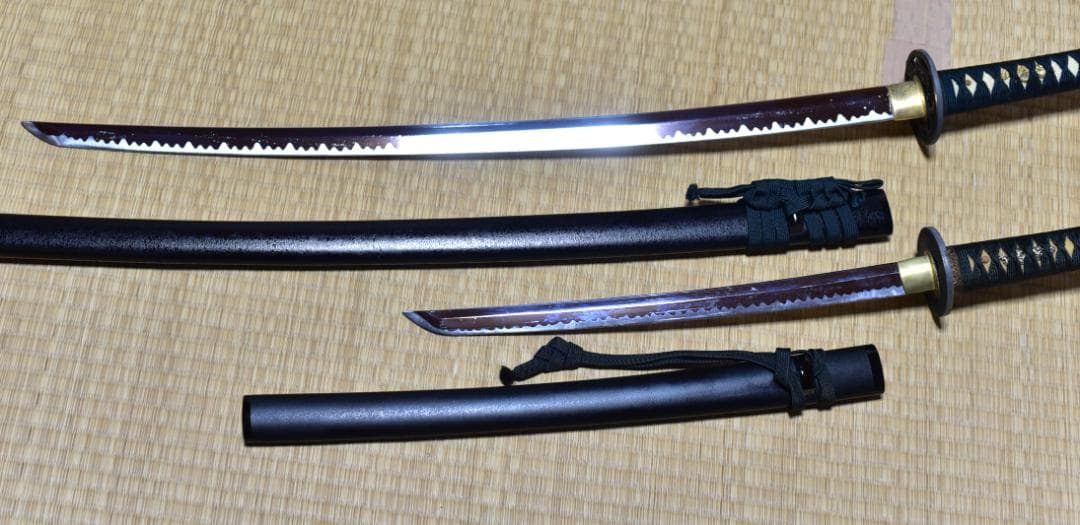 模造刀二振り、日本刀、サムライ、玩具　鬼滅の刃