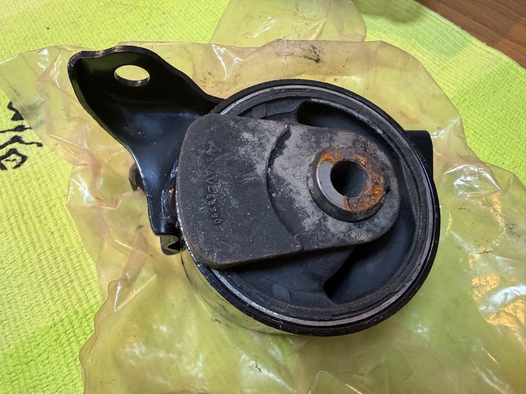 HONDA純正　サイドマウント（ミッション側） 中古品