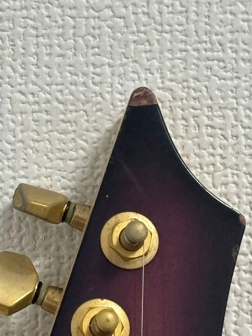 Charvel CDS-38 サンバーストエレキギター ディンキータイプ