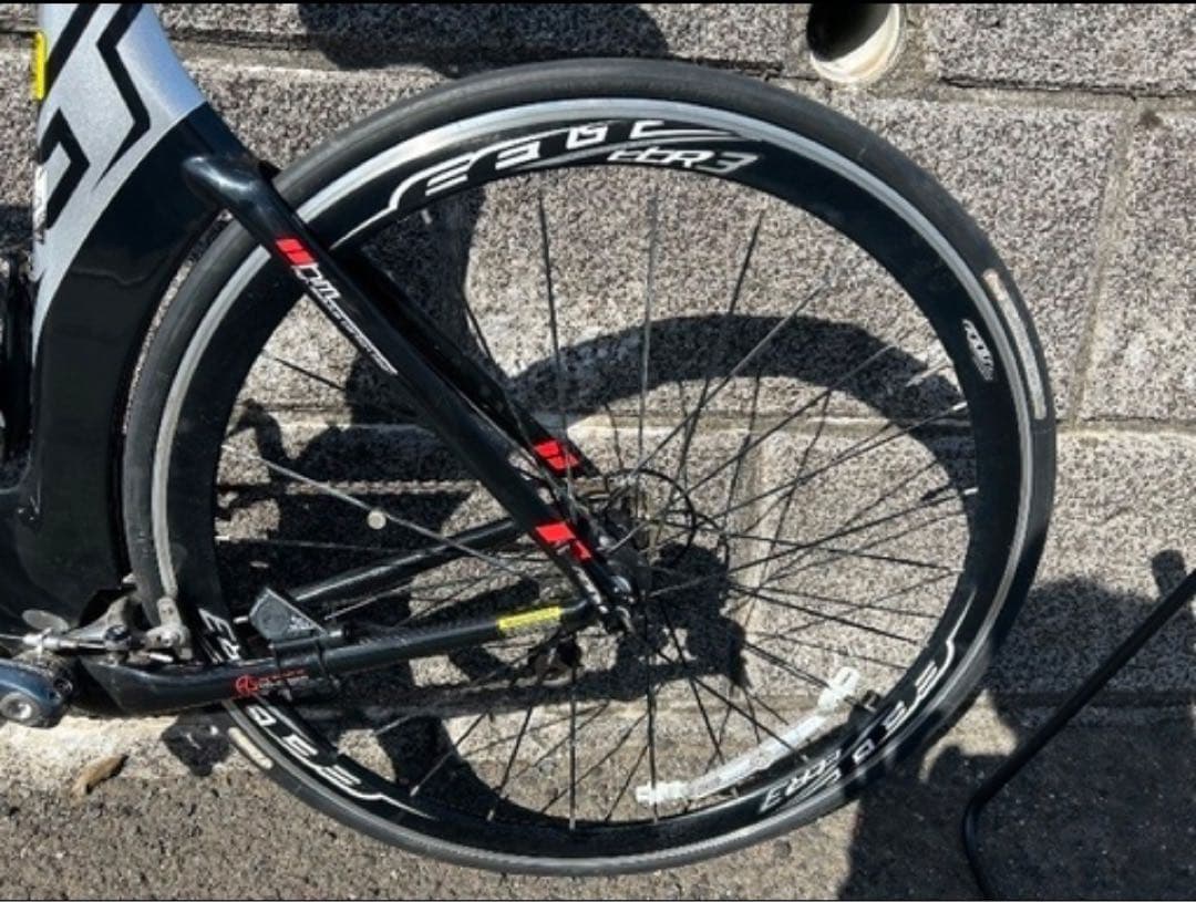 大幅お値引きしています！FELT B12 ロードバイク・トライアスロンバイク