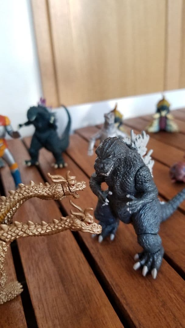 クリスマスSALE　ゴジラ　フィギュア