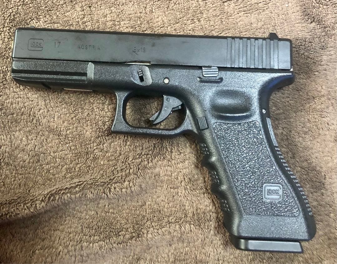 東京マルイ　ガスブローバックハンドガン グロック17 gen3 カスタム中古