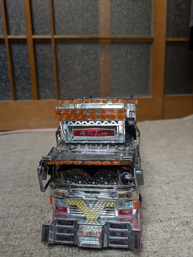 アオシマ日野ドルフィンダンプメッキキャブ