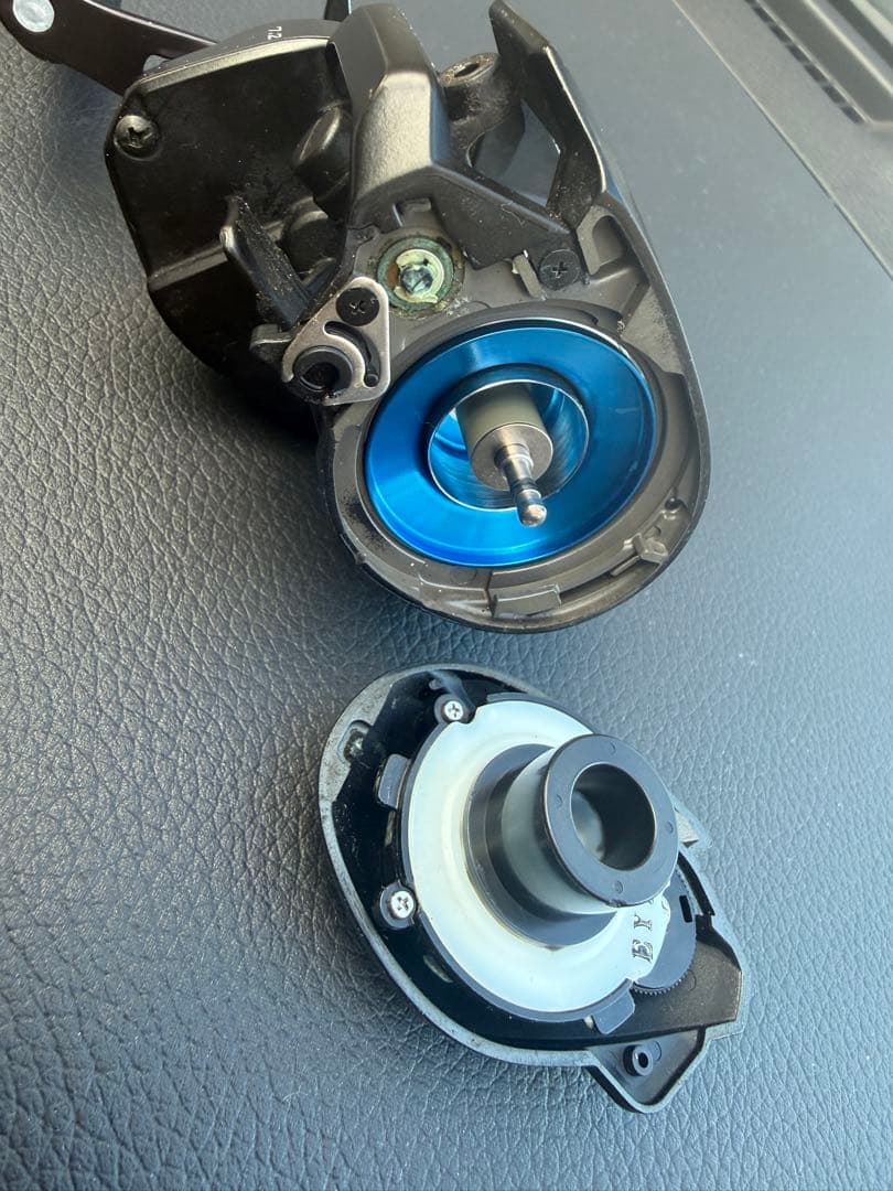 SHIMANO シマノ SLX MGL 70H 右ハンドル ベイトリール