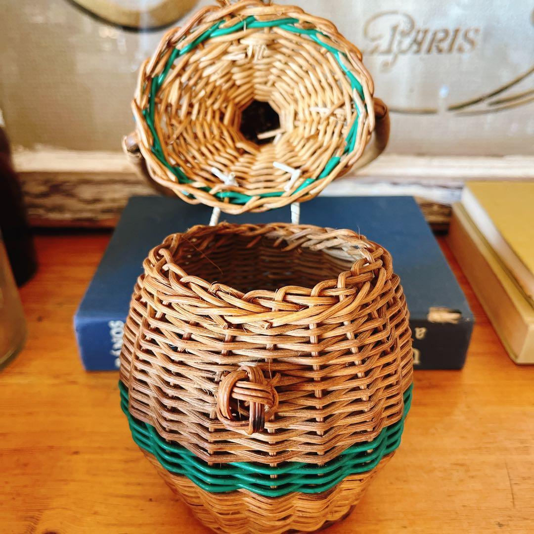 フランス　ブロカント　可愛いウサギのパニエ