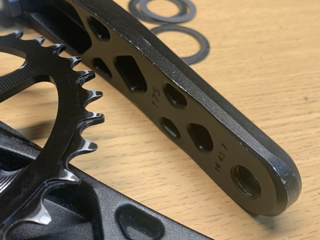 レースフェース　タービンクランク　175mm　中古