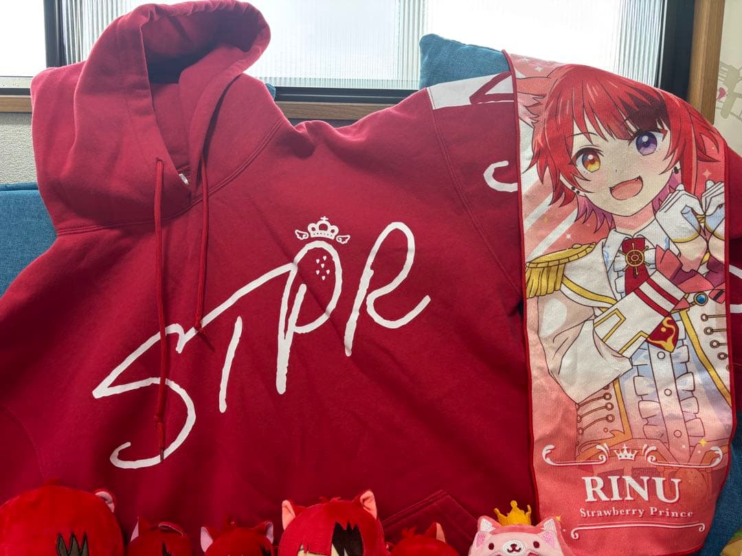 ストプリ莉犬くん　パーカー ぬいぐるみ　本 キーホルダー　缶バッジ等まとめ売り