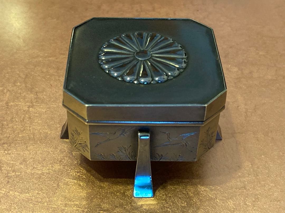 ボンボニエール皇室　唐櫃　純銀