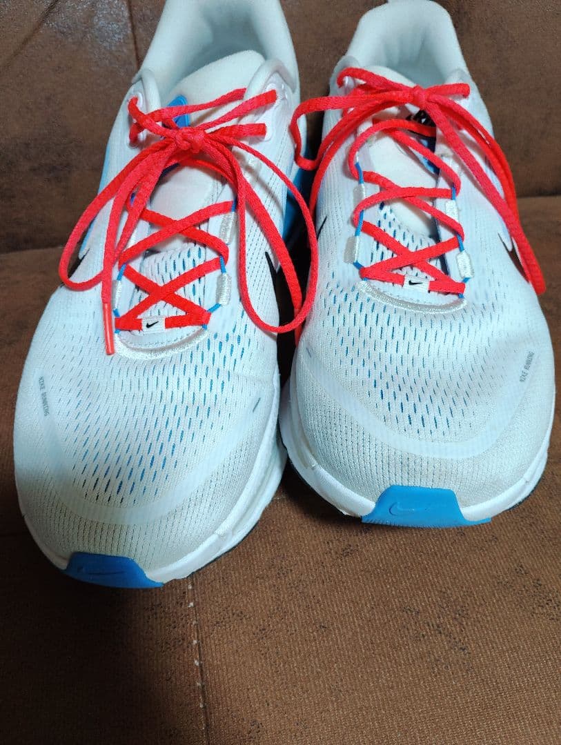 Nike　ボメロ18　29.0cm