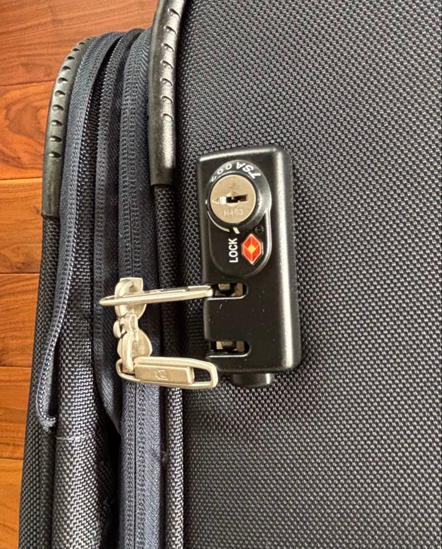 プラスワン ラゲッジ キャリーケース　TSAロック　大容量　超大型　スーツケース