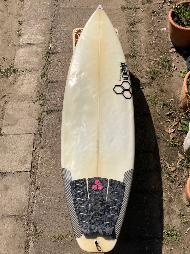 アルメリック　サンプラー　5'7 フィン付き