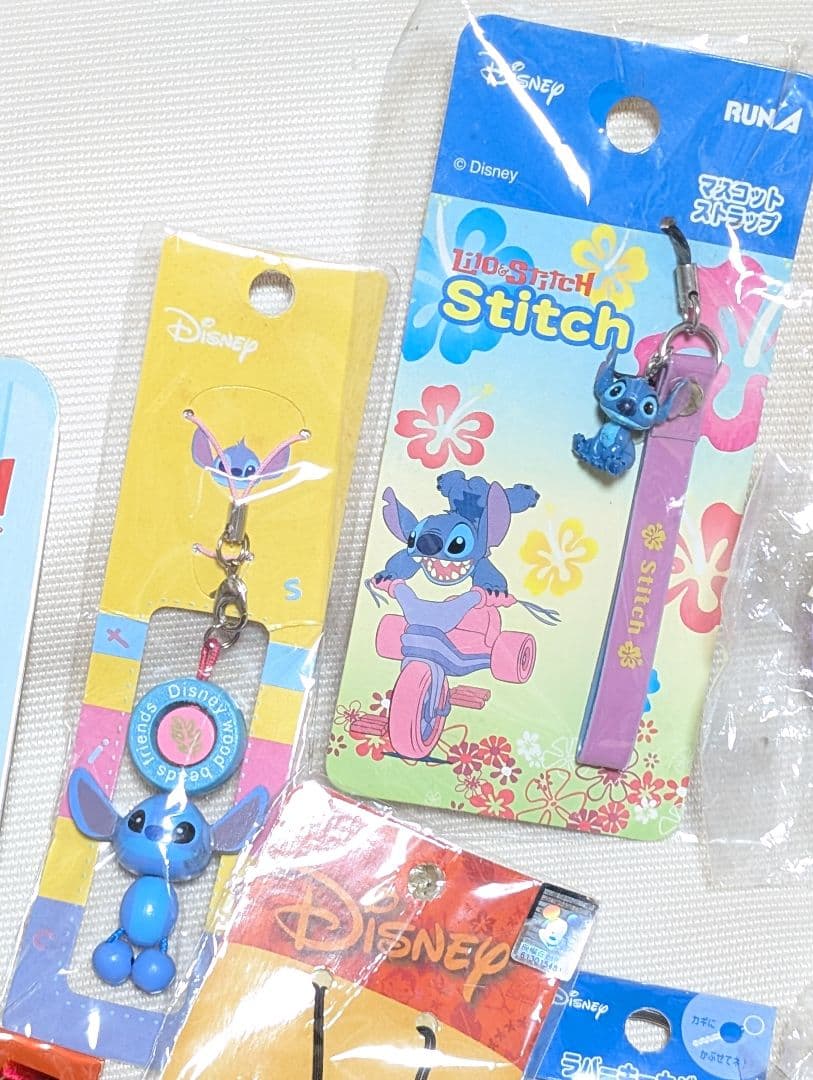 新品　レトロ　ディズニー　スティッチ　キーホルダー等　大量　22個まとめ売り！