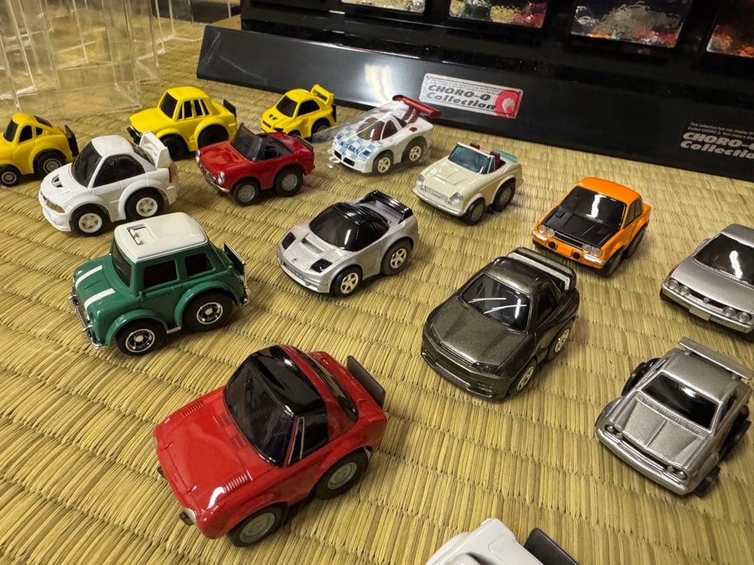 チョロQ コレクションボックス20 置物　オブジェ　飾棚　ミニカー多数付属