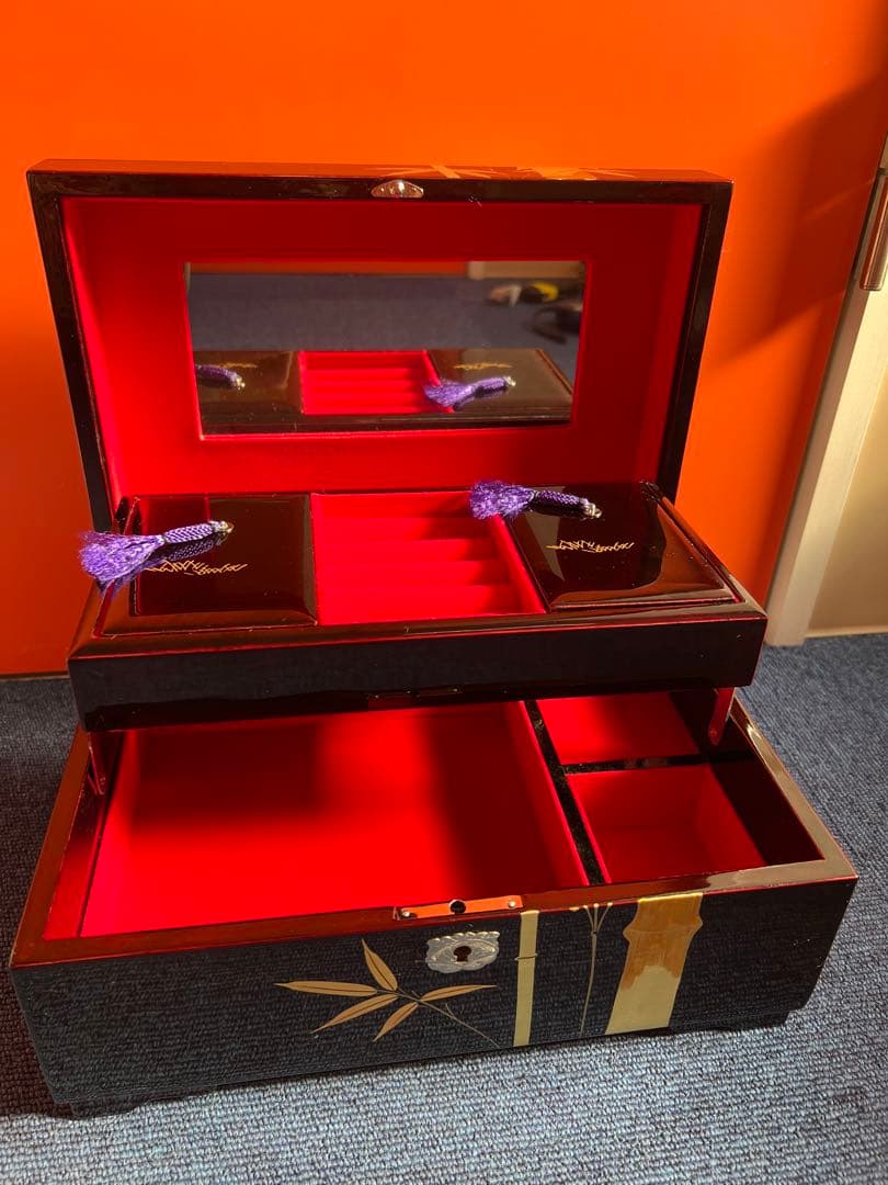 1134 高級 漆塗り 蒔絵　金竹　春の海　オルゴール 宝石箱 工芸品　未使用