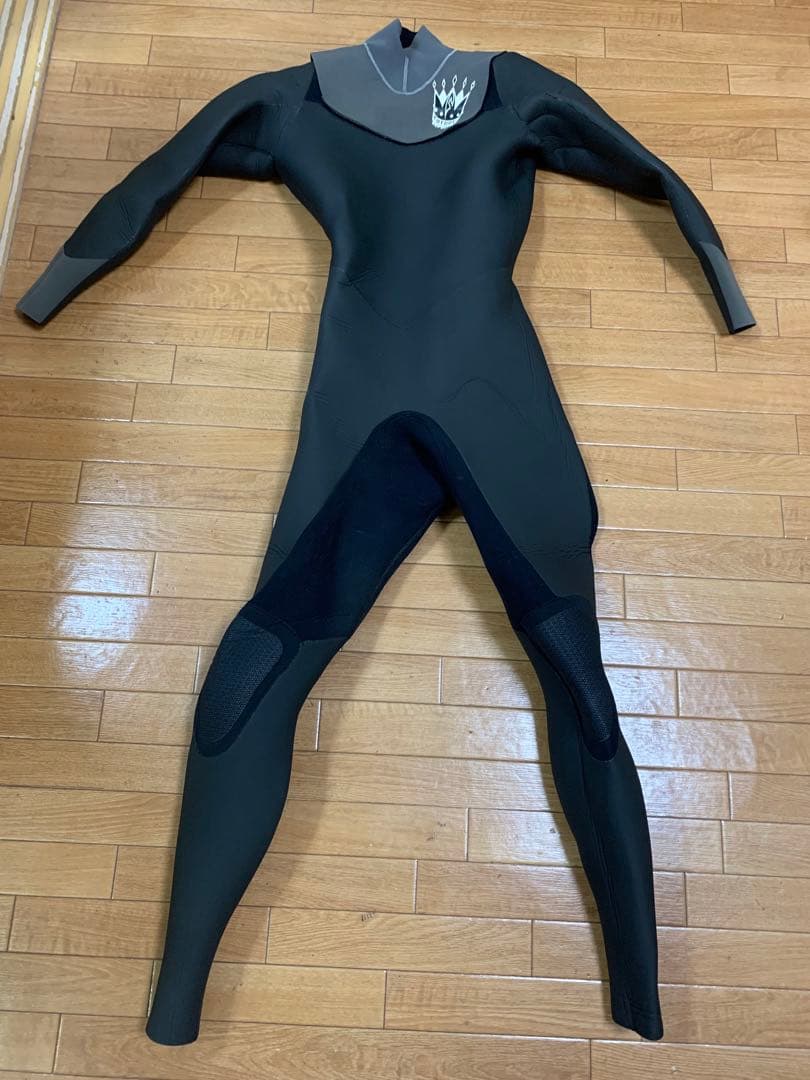 サーフィン　フューチャー　セミドライ　ウェットスーツ