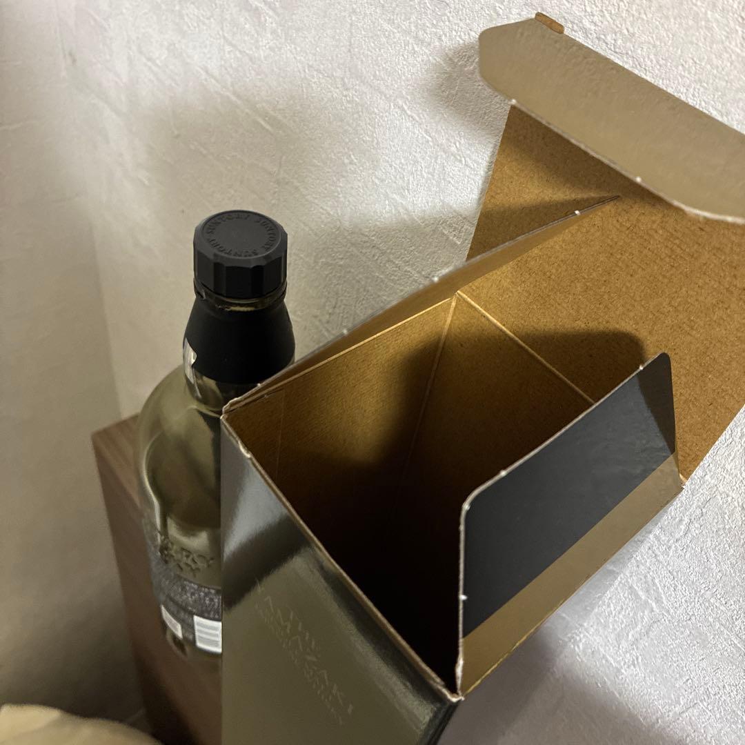 山崎 18年 空瓶 空箱 未洗浄 シングルモルトウイスキー 700ml