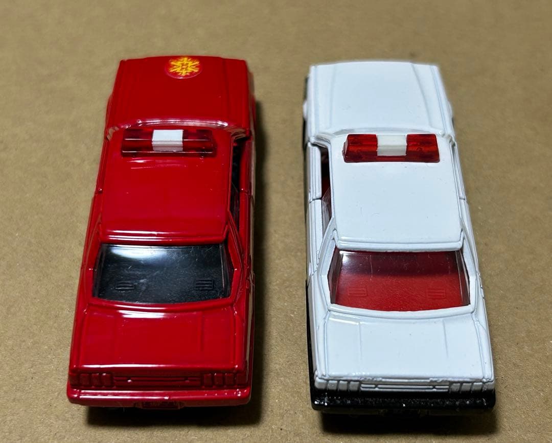 日本製 トミカ ニッサン セドリック パトロールカー 消防指揮車 2台セット