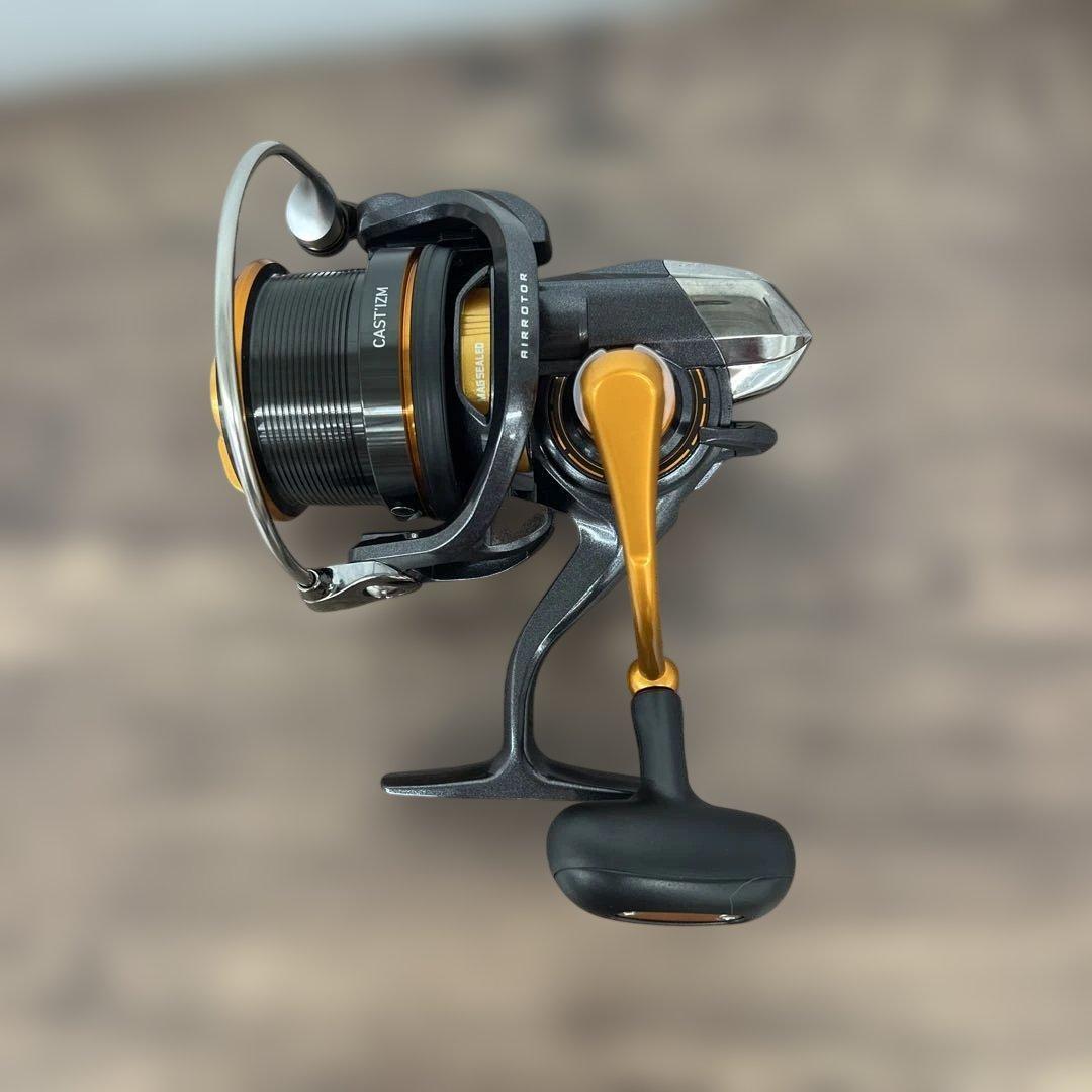 261150 DAIWAスピニングリール投げ・遠投19キャスティズム25QD