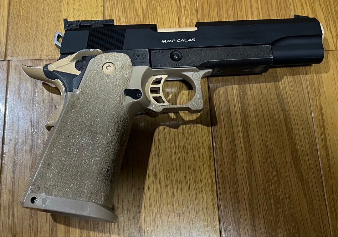 東京マルイ　ハイキャパ デザートカラー