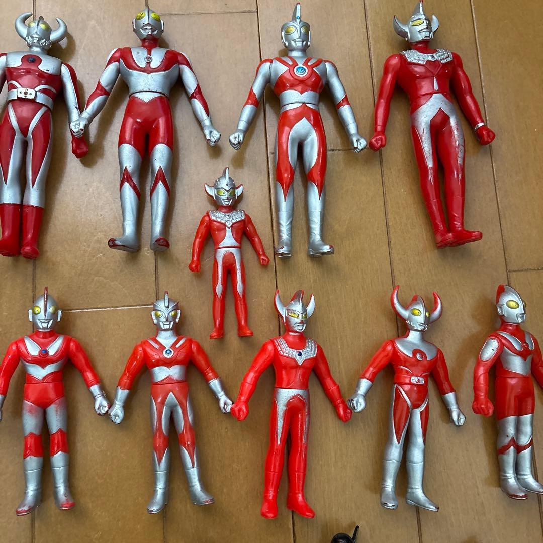 ウルトラマン　仮面ライダー　怪獣　ゴジラ　ソフビフィギュア　35体セット