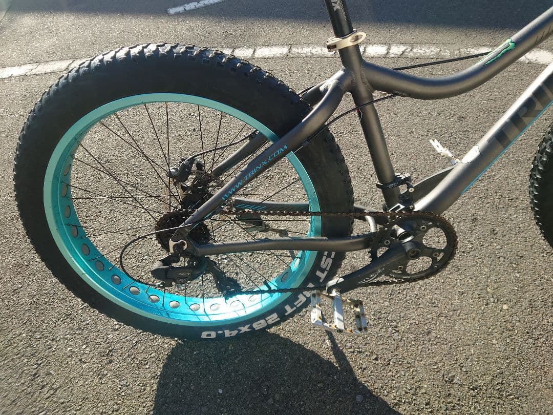 (引取り又はお届けご相談)トリンクス ファットバイク26インチ油圧ブレーキ