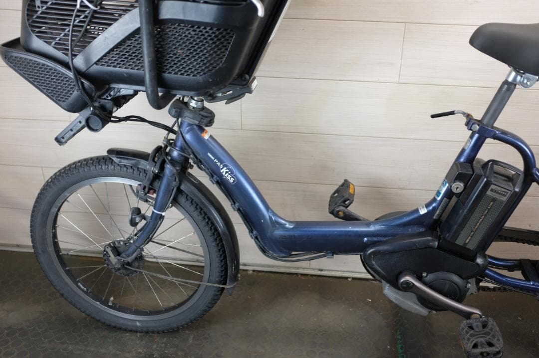 電動自転車 ヤマハPAS　KISS　20インチ　3段　8.7Ah充電器あり
