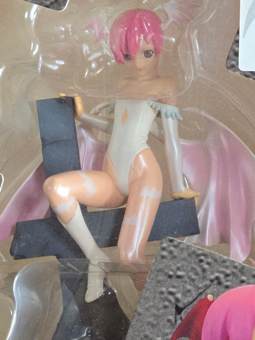 リリス ホワイトver. ヴァンパイアセイヴァー 激レア　フィギュア王 限定版