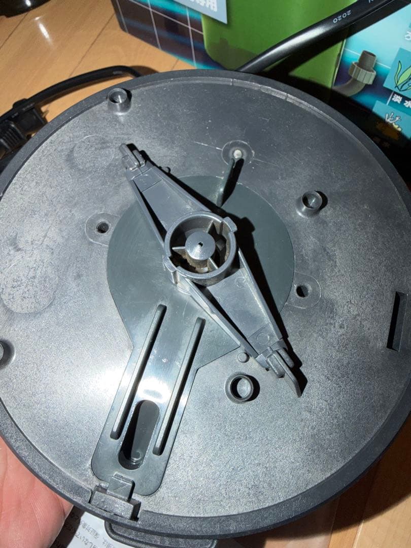 美品　エーハイム2215