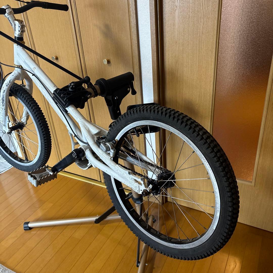トライアル自転車　キッズ　20インチ　920mm