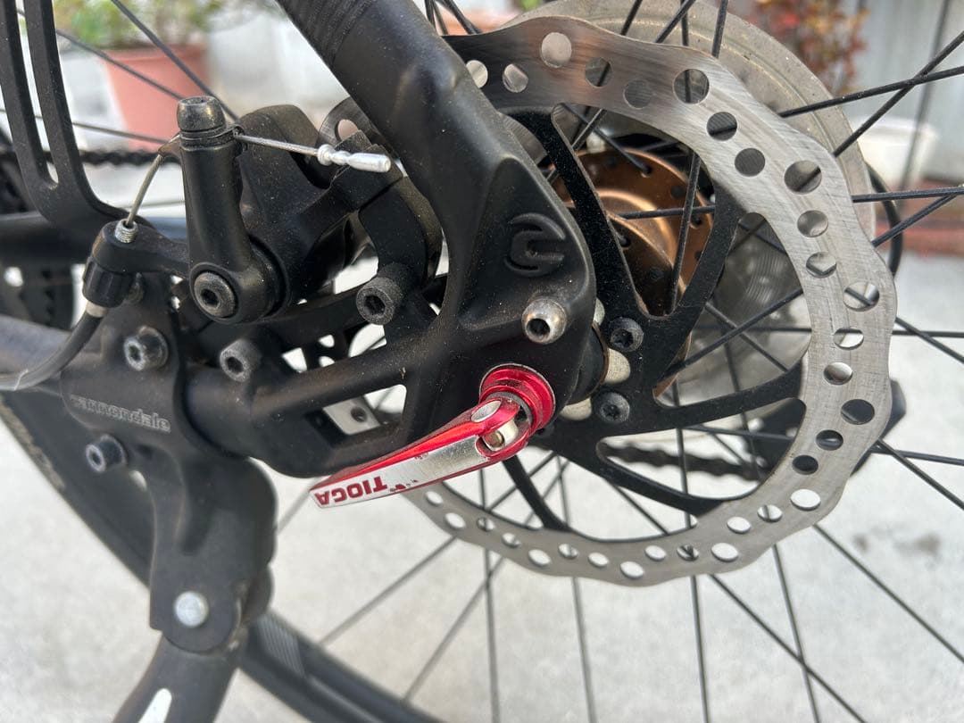 自転車　CANNONDALE キャノンデール