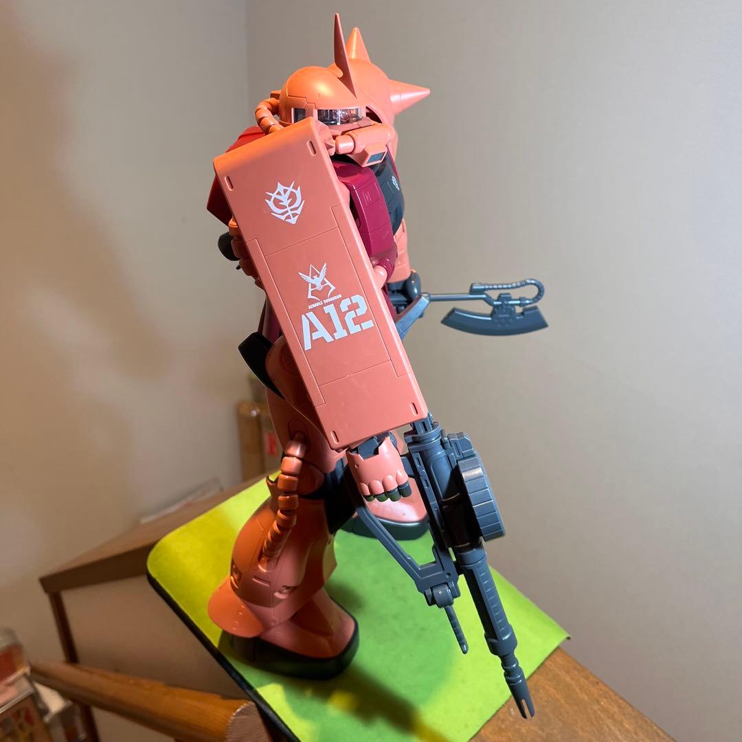 メガサイズ MS-06S シャア専用ザク II 完成品