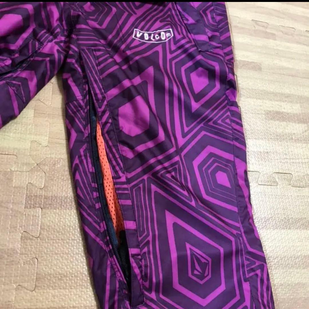 【VOLCOM】　スノーボード　ウェア　パンツ　Sサイズ
