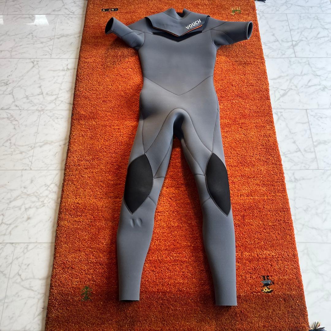 Vouch シーガルウェットスーツ グレー　3ミリ