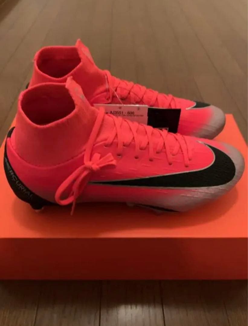 マーキュリアル　スーパーフライプロ AG-PRO