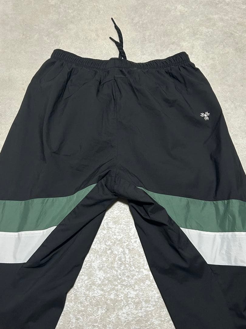 UMBRO ピステ・ウィンドブレーカー グリーン/ブラック　セットアップ XL