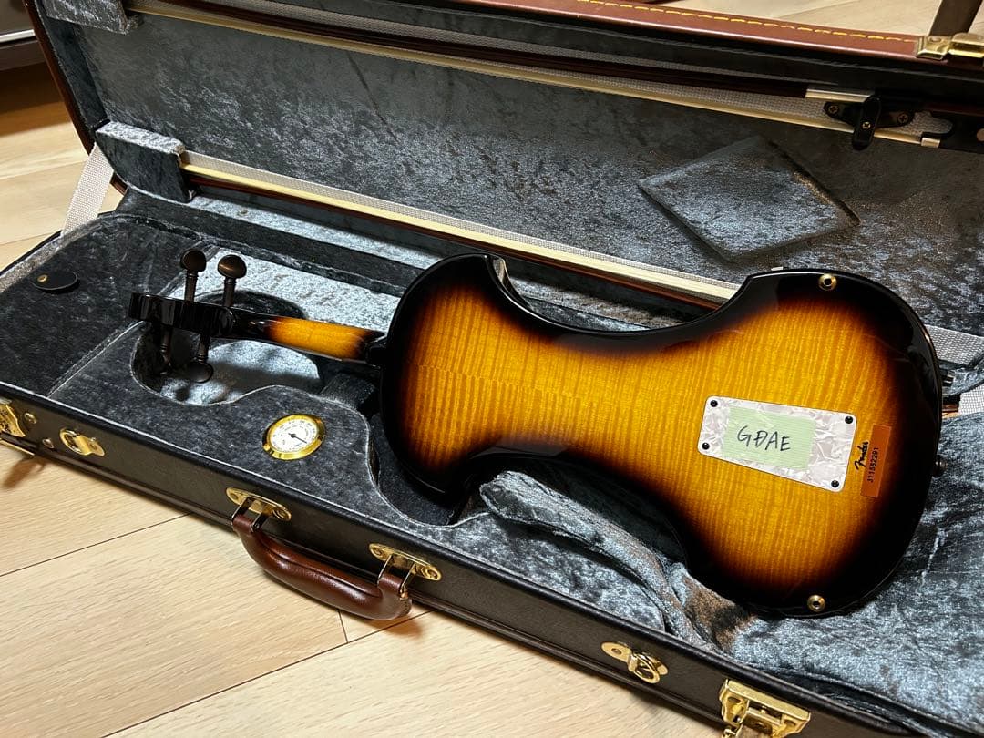 Fender エレキバイオリン