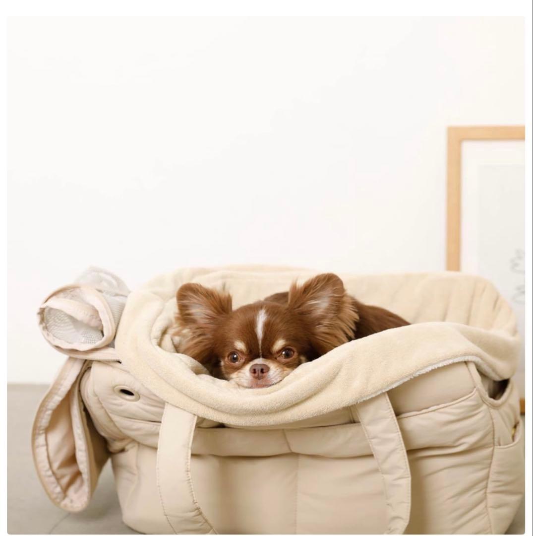 モンシェリ　ベージュのペットキャリーバッグ新品未使用開封済