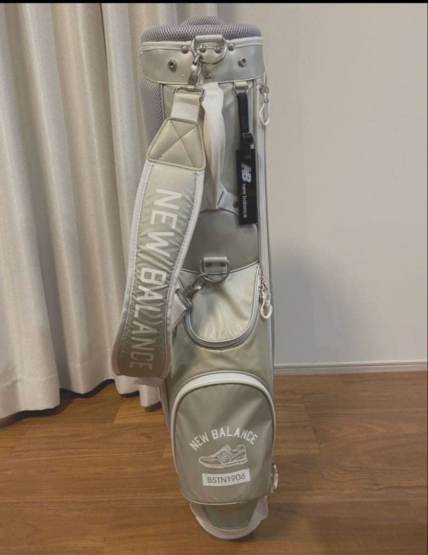 NEW BALANCE シルバー キャディバッグ