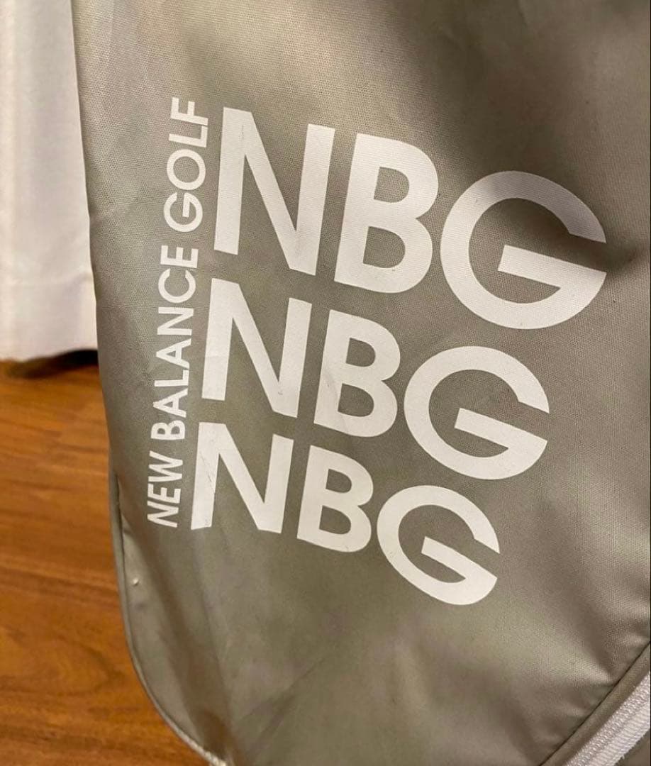 NEW BALANCE シルバー キャディバッグ
