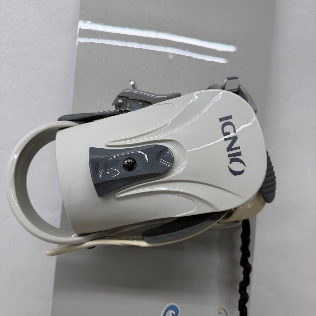 【未使用品】キッズ　レディース　140cm イグニオ　シスタースノーボード